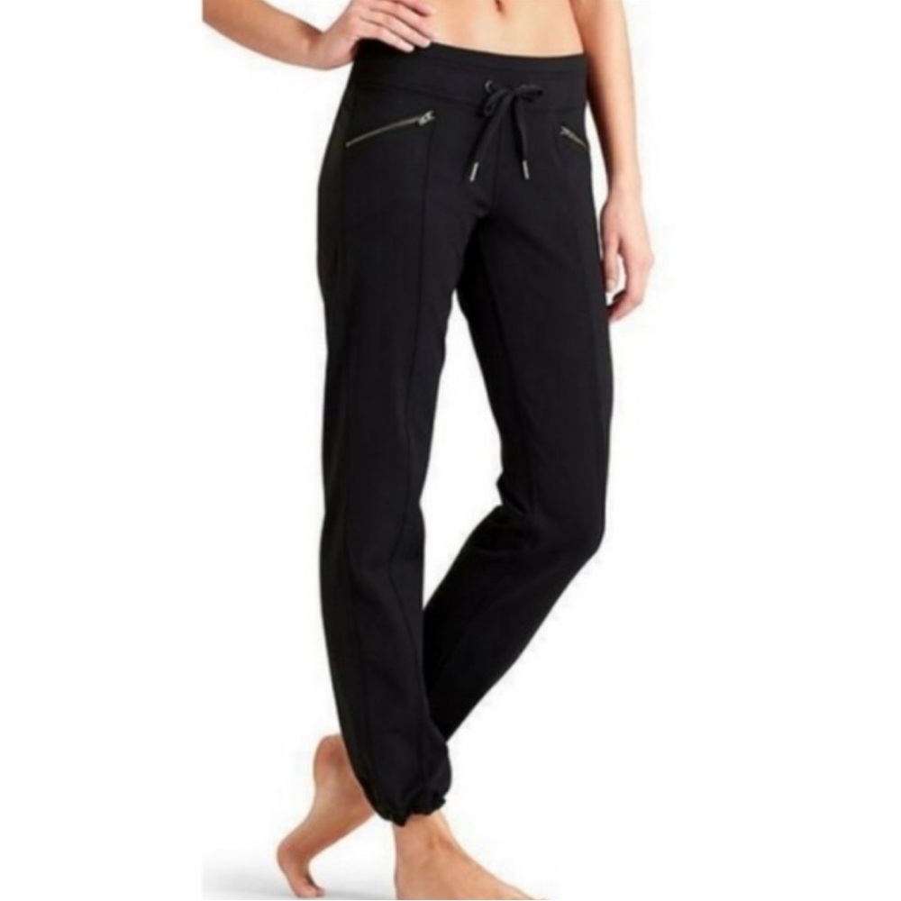 Athleta Black Metro Slouch Drawstring Ankle Jogger Pant, size small.